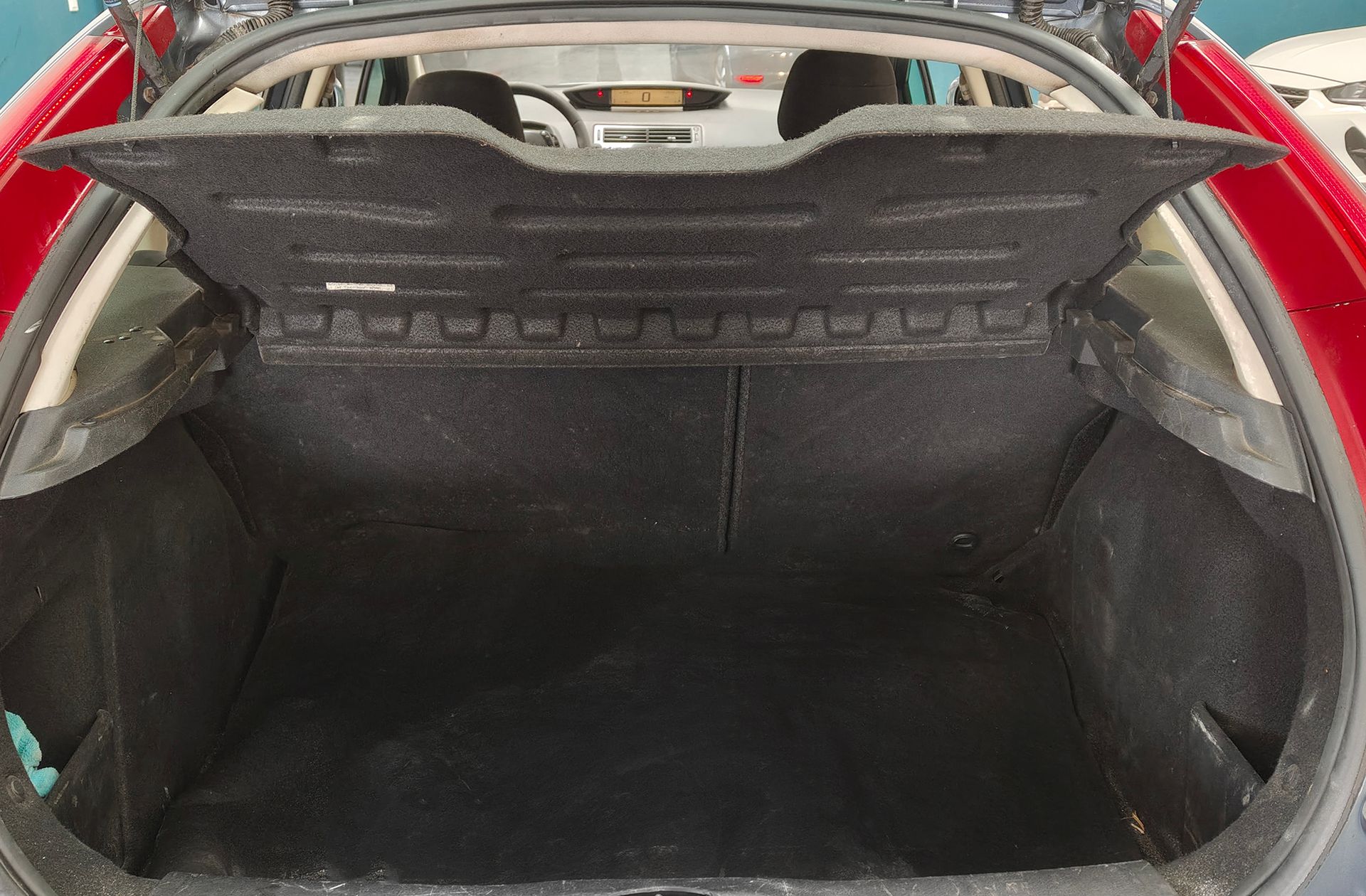 Citroën C4 1.6 HDi VTR Plus - foto 11