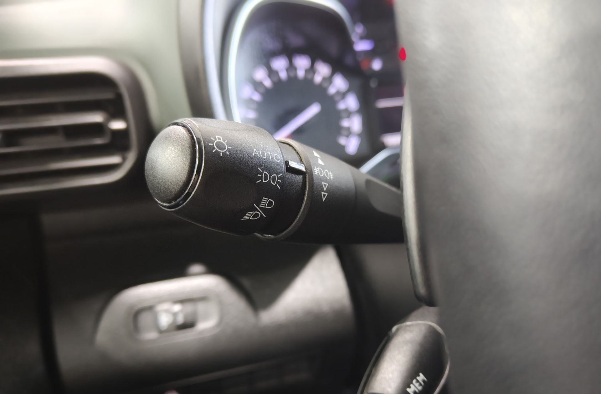 Citroën Berlingo BlueHDi 130 Talla M Shine EAT8 - foto 30