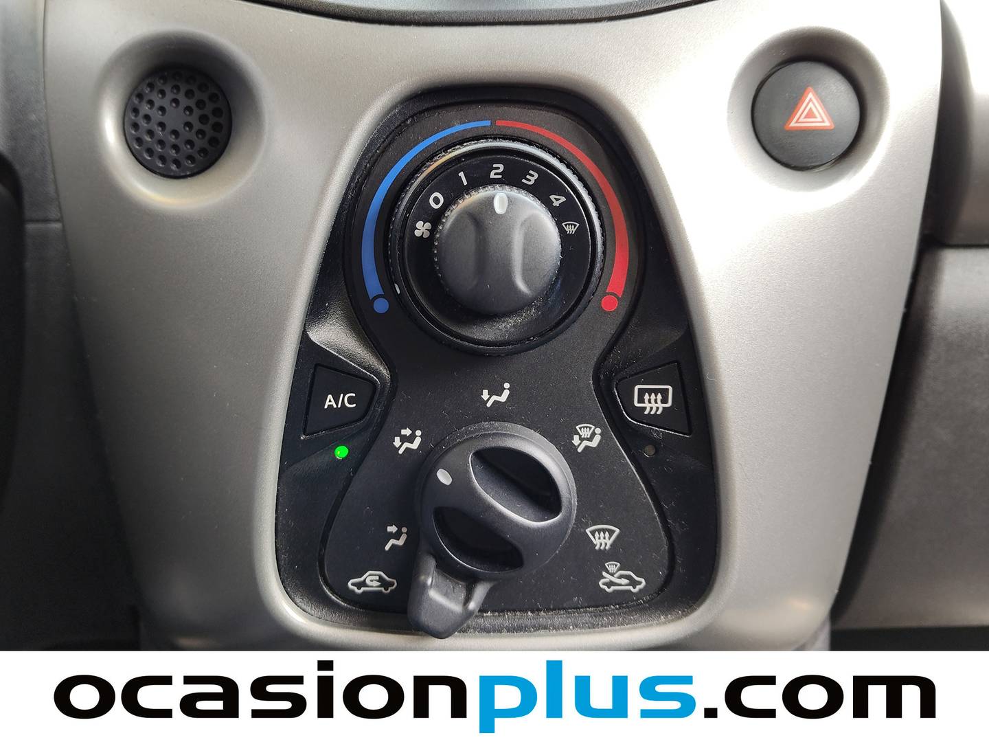 Equipamiento del Toyota Aygo Toyota Aygo 70 x-play business (69 CV)