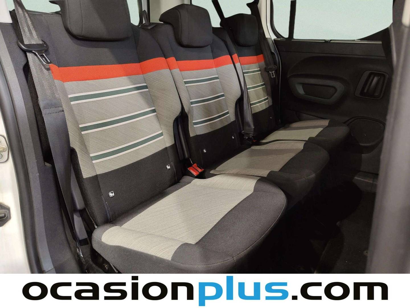 Foto asientos traseros Citroën Berlingo Citroën Berlingo PureTech 110 Talla M Shine (110 CV)