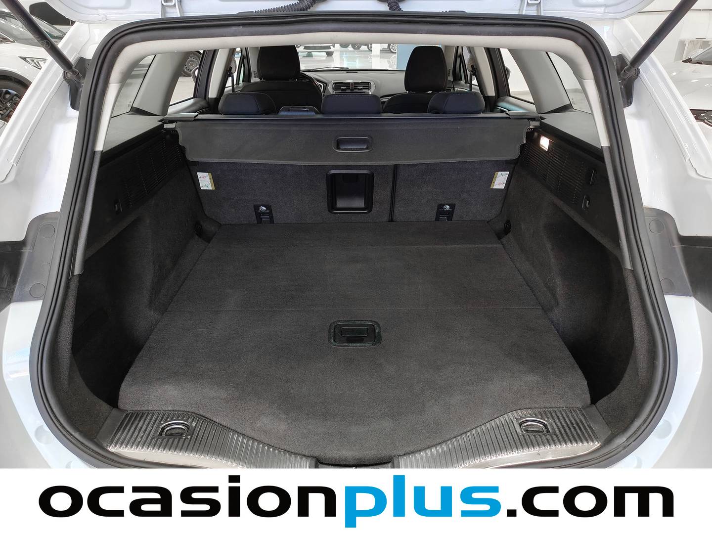 Fotos maletero Ford Mondeo Ford Mondeo SportBreak 2.0 TDCI Titanium PowerShift (150 CV)