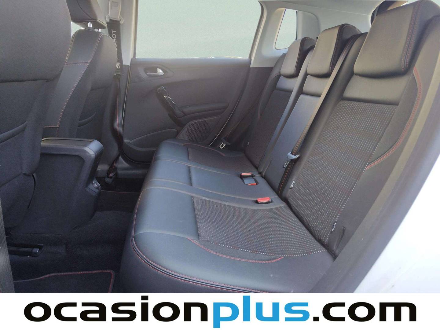 Foto asientos traseros Peugeot 2008 Peugeot 2008 PureTech 130 S&S GT Line (130 CV)
