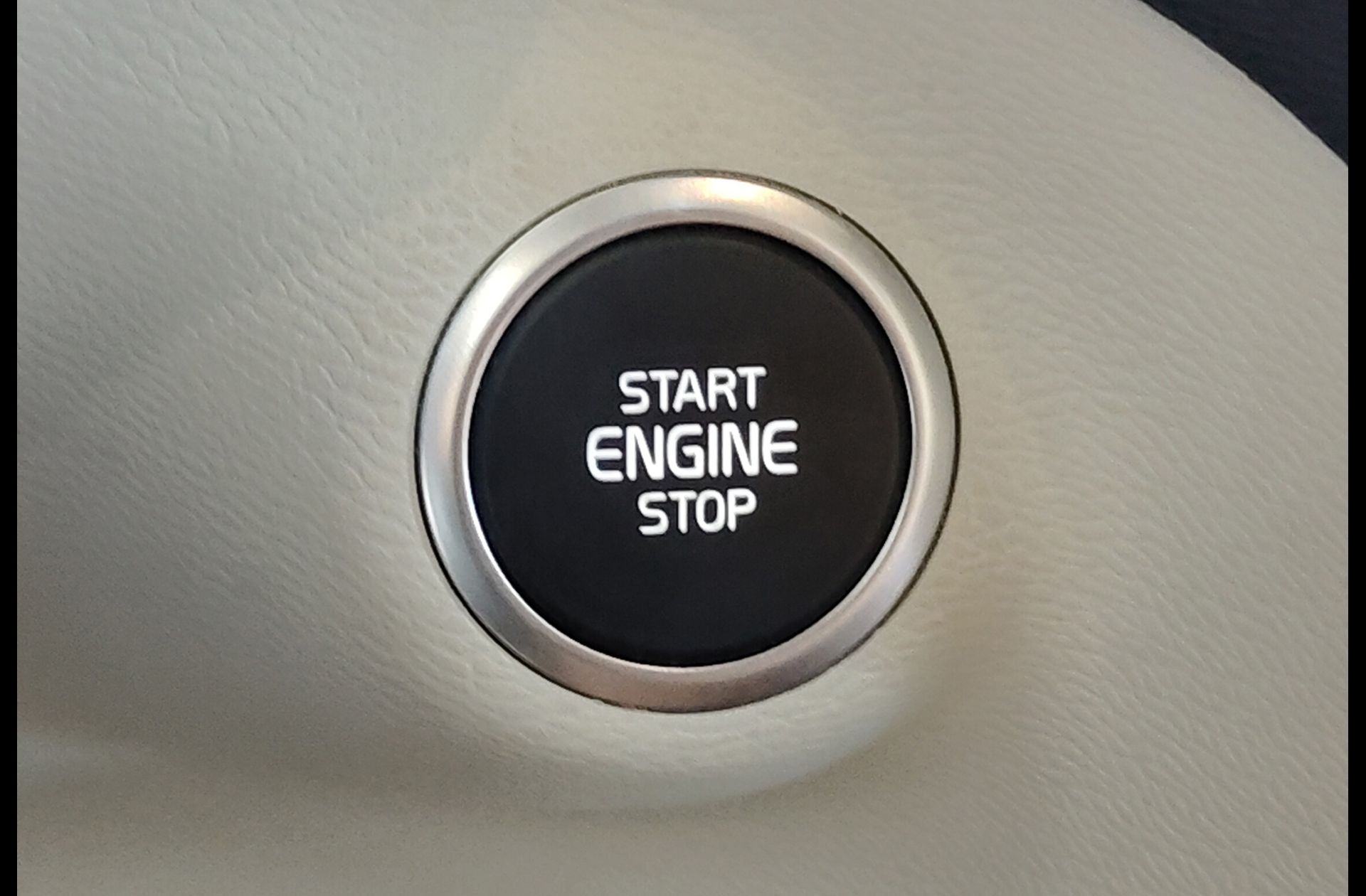 Volvo XC40 T3 Momentum - foto 29