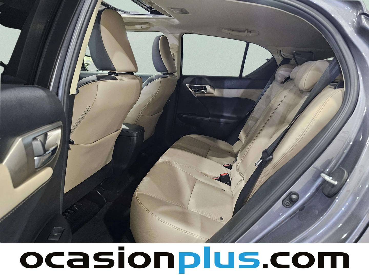 Foto asientos traseros Lexus CT Lexus CT 200h Luxury (136 CV)