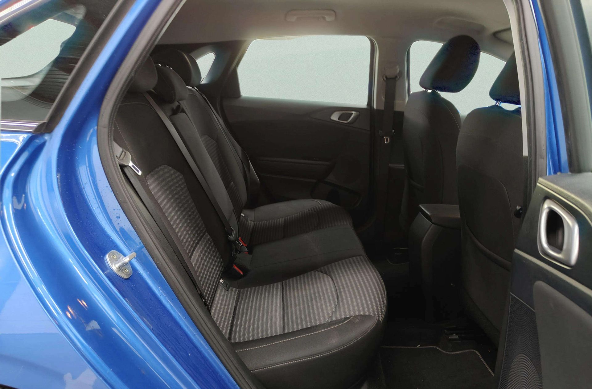 Kia Ceed 1.6 MHEV iMT Drive - foto 21