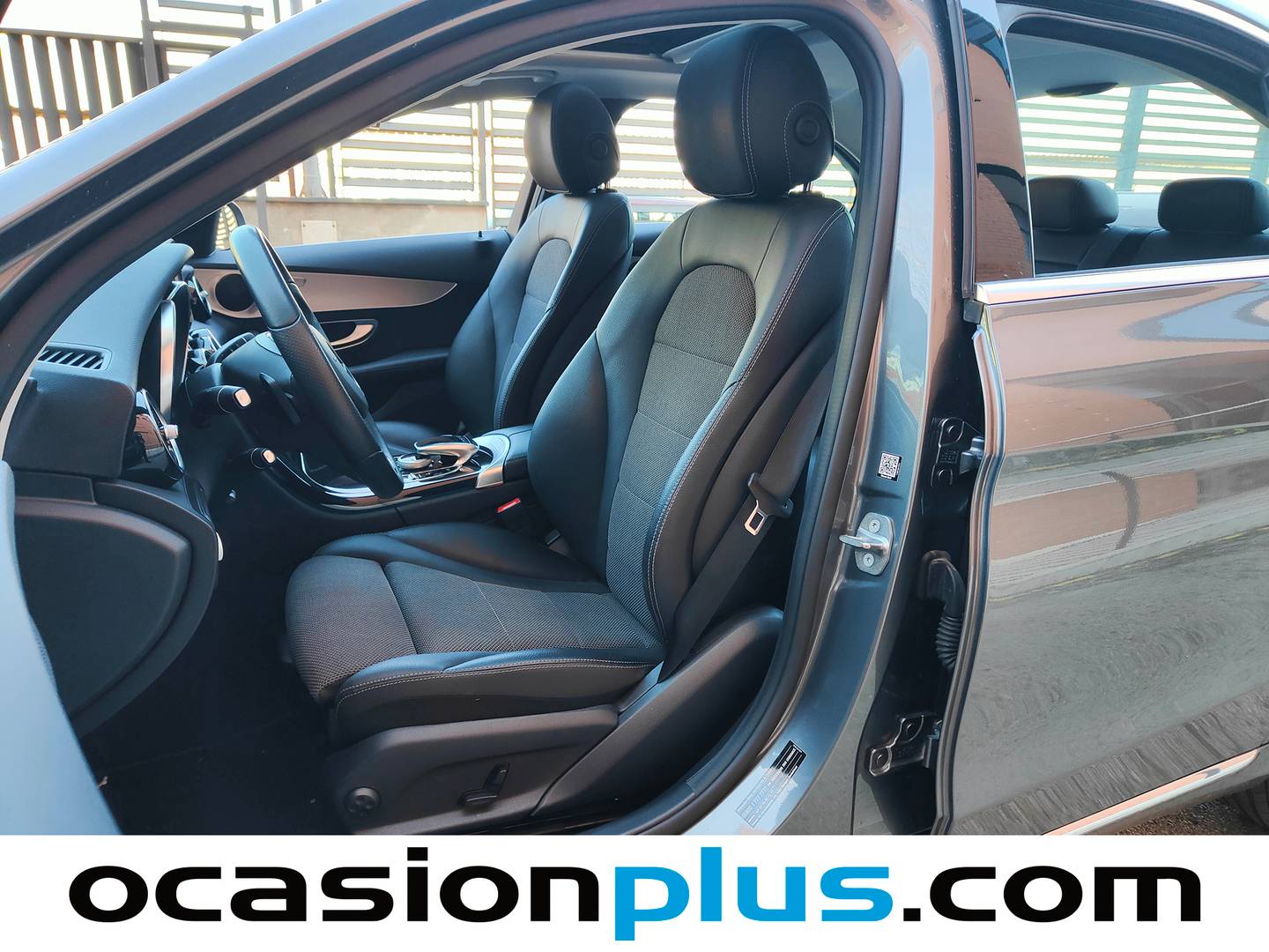 Foto asientos delanteros Mercedes Clase C Mercedes-Benz Clase C 200 (184 CV)