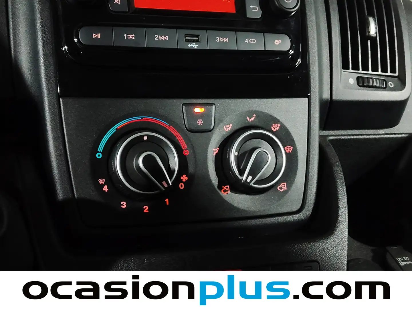 Foto Citroën Jumper Citroen Jumper Furgon BlueHDi 140 33 L2H2 (140 CV)