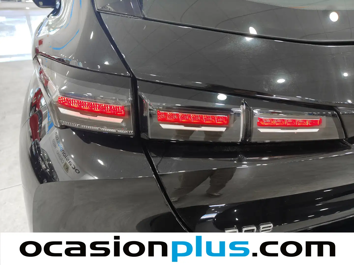 Foto Peugeot 308 Peugeot 308 PureTech 130 S&S Active Pack EAT8 (130 CV)