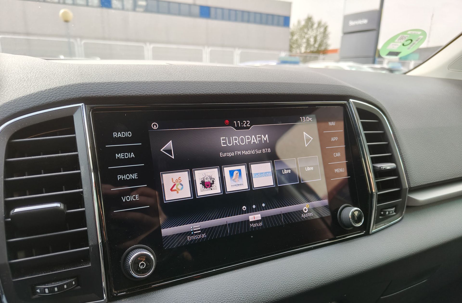 Škoda Karoq 1.6 TDI Ambition - foto 33