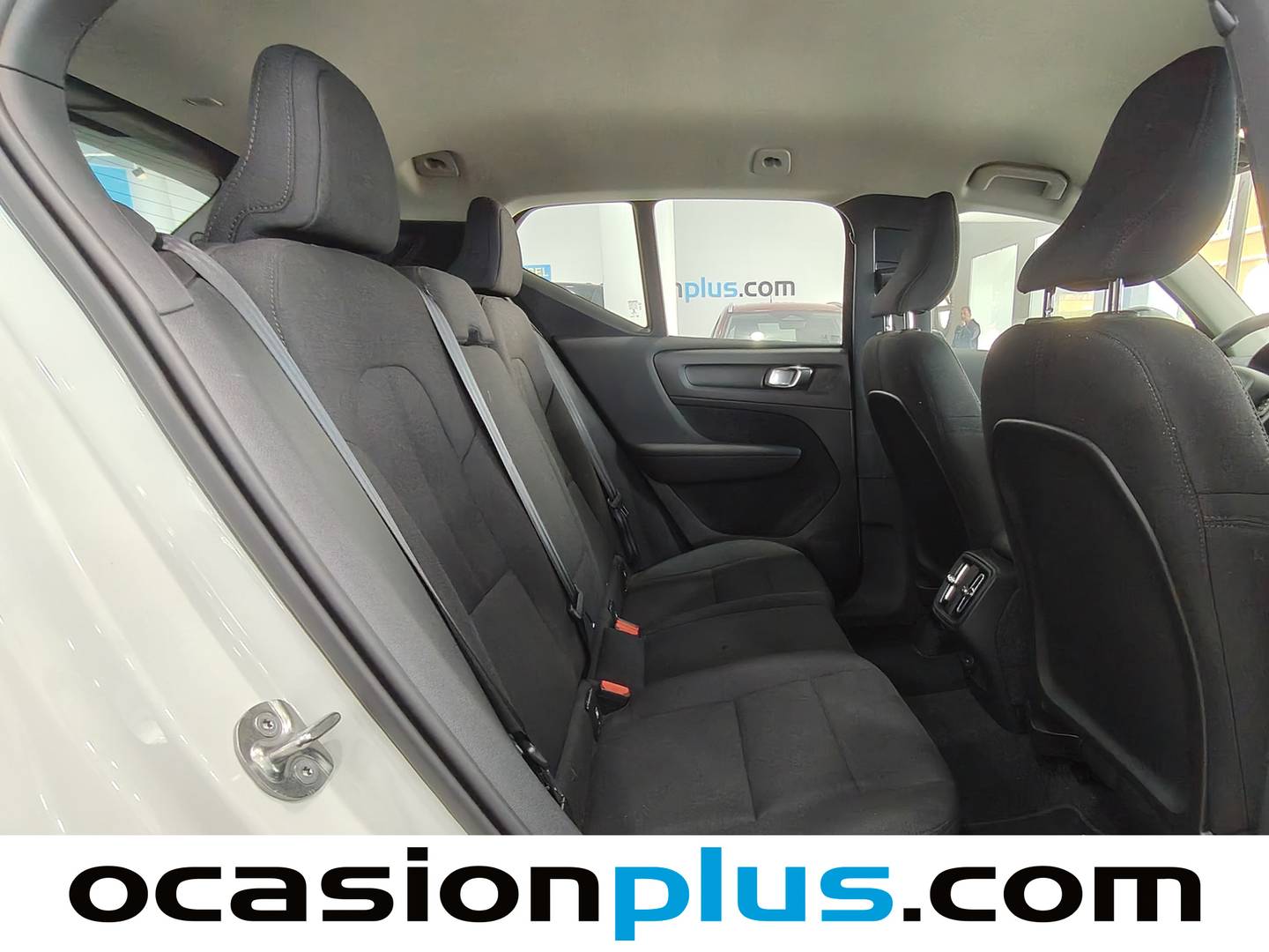 Foto Volvo XC40 Volvo XC40 T2 Momentum Core Auto (129 CV)