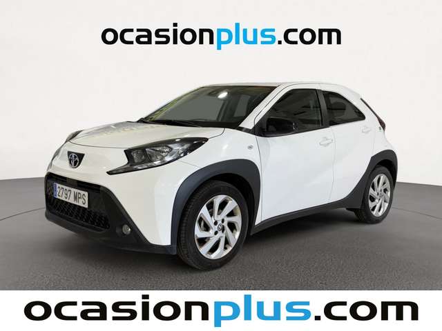 Toyota Aygo X Cross 1.0 VVT-I Play (72 CV) de segunda mano