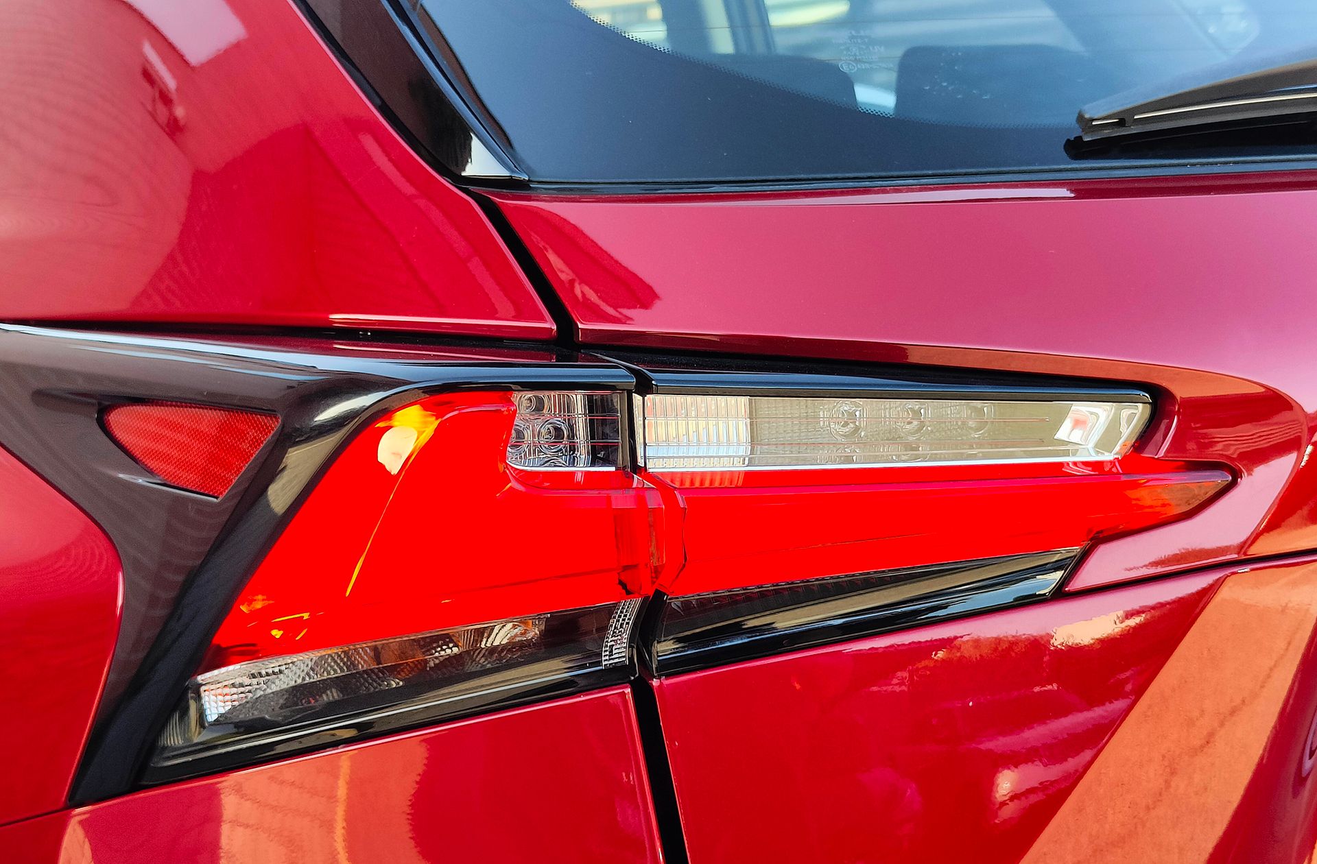 Lexus NX 300h Business 2WD - foto 15