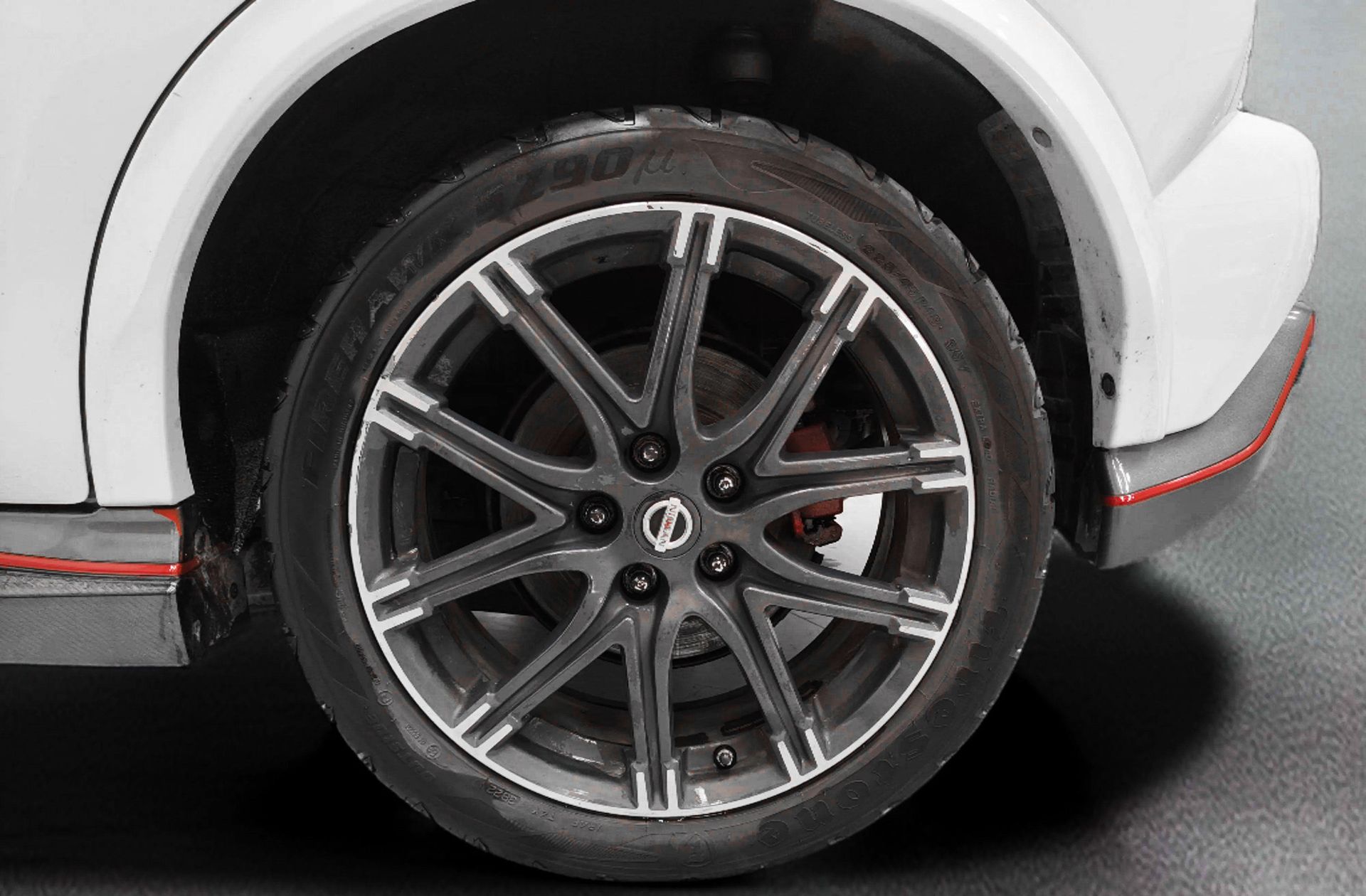 Nissan Juke 1.6 DIG-T Nismo RS 4x4 XTronic - foto 37