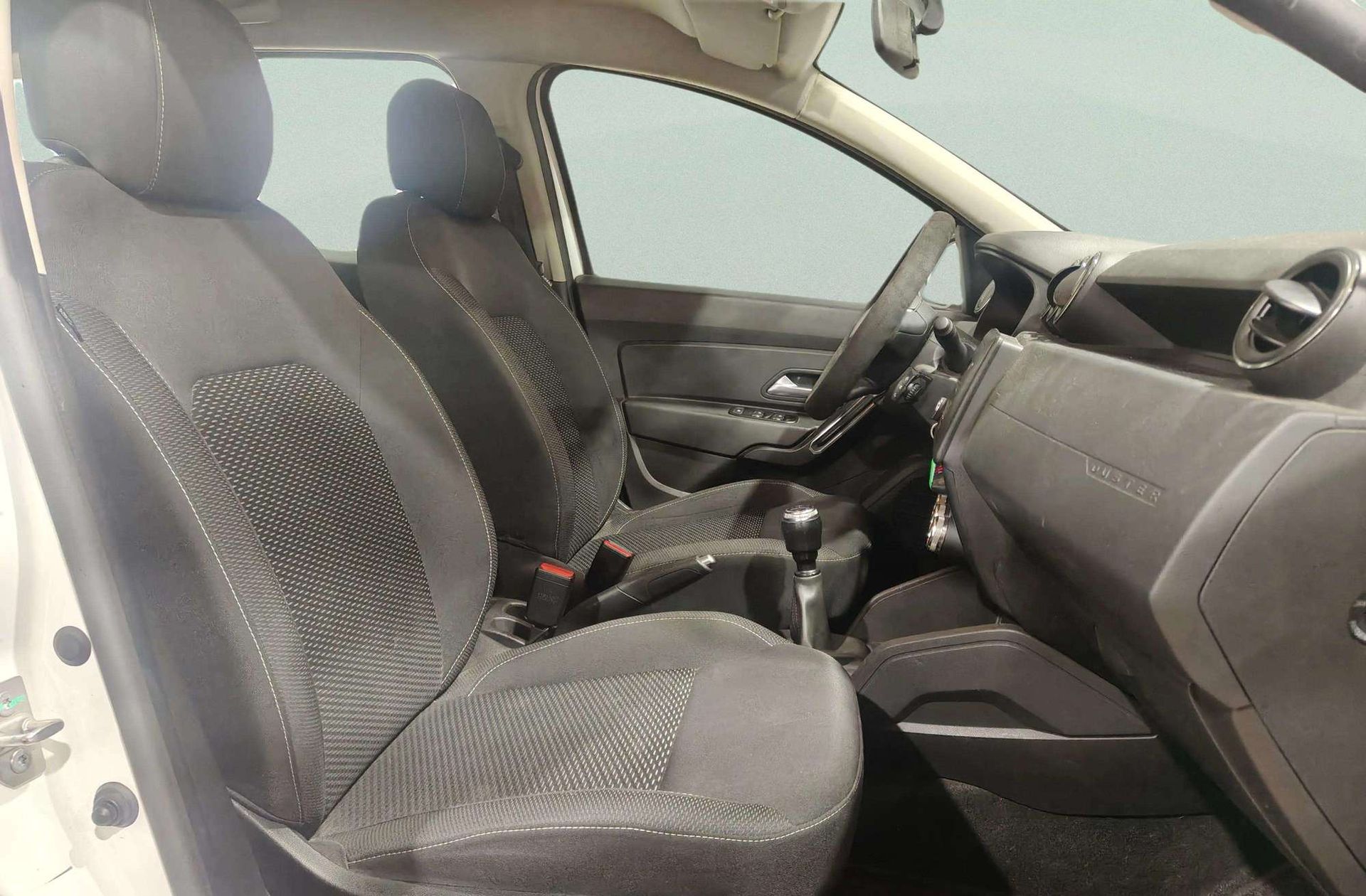 Dacia Duster Essential TCe 4x2 - foto 15