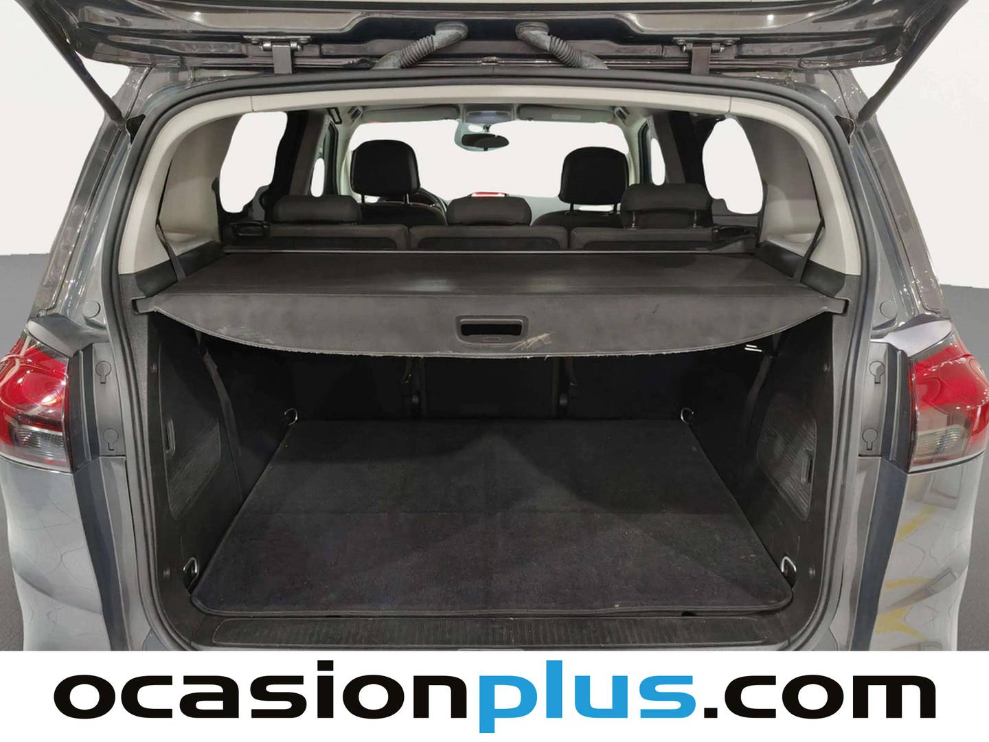 Fotos maletero Opel Zafira Tourer Opel Zafira Tourer 2.0 CDTi Selective (130 CV) 7 Plazas