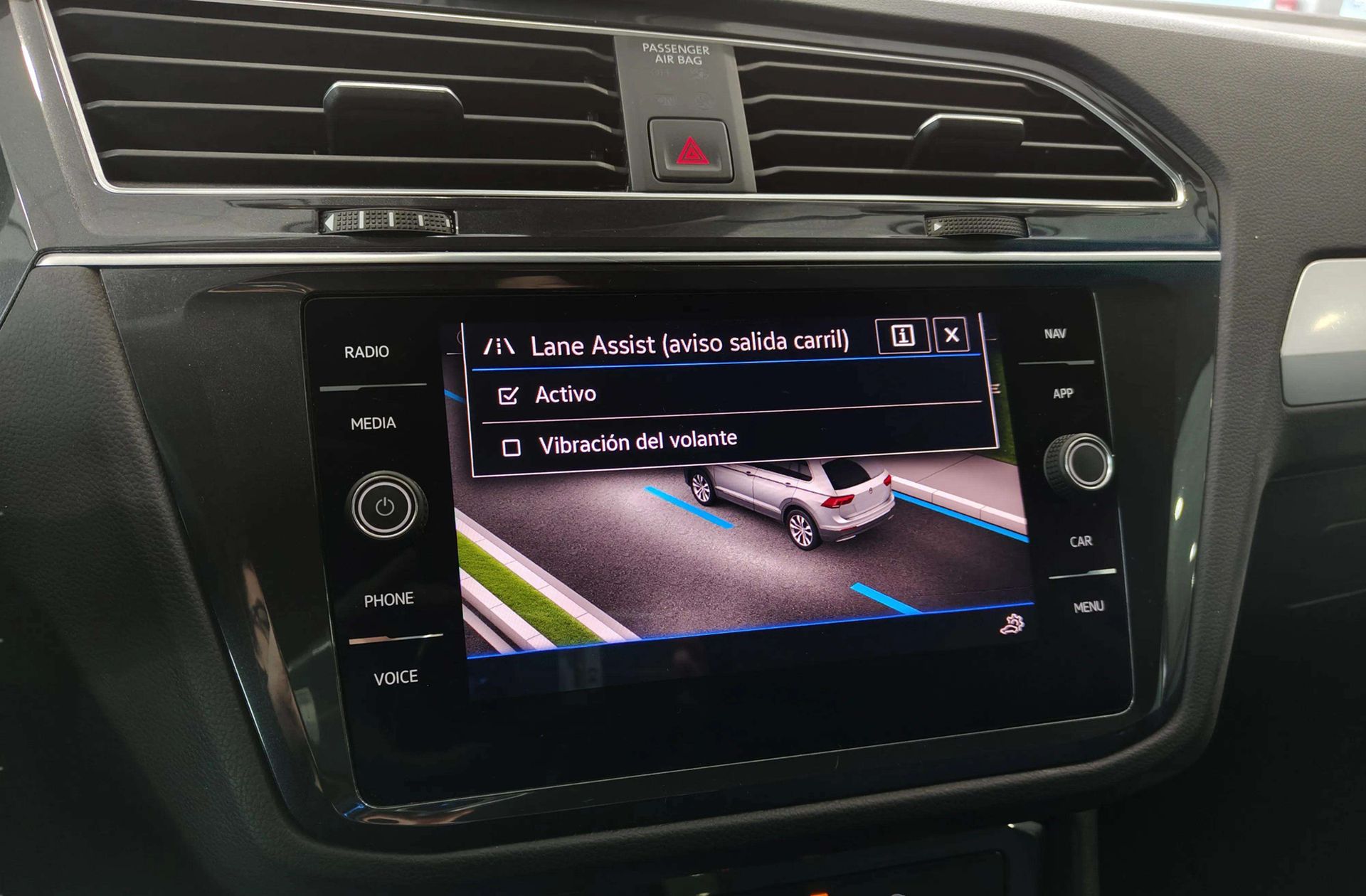 Volkswagen Tiguan 2.0 TDI - foto 13