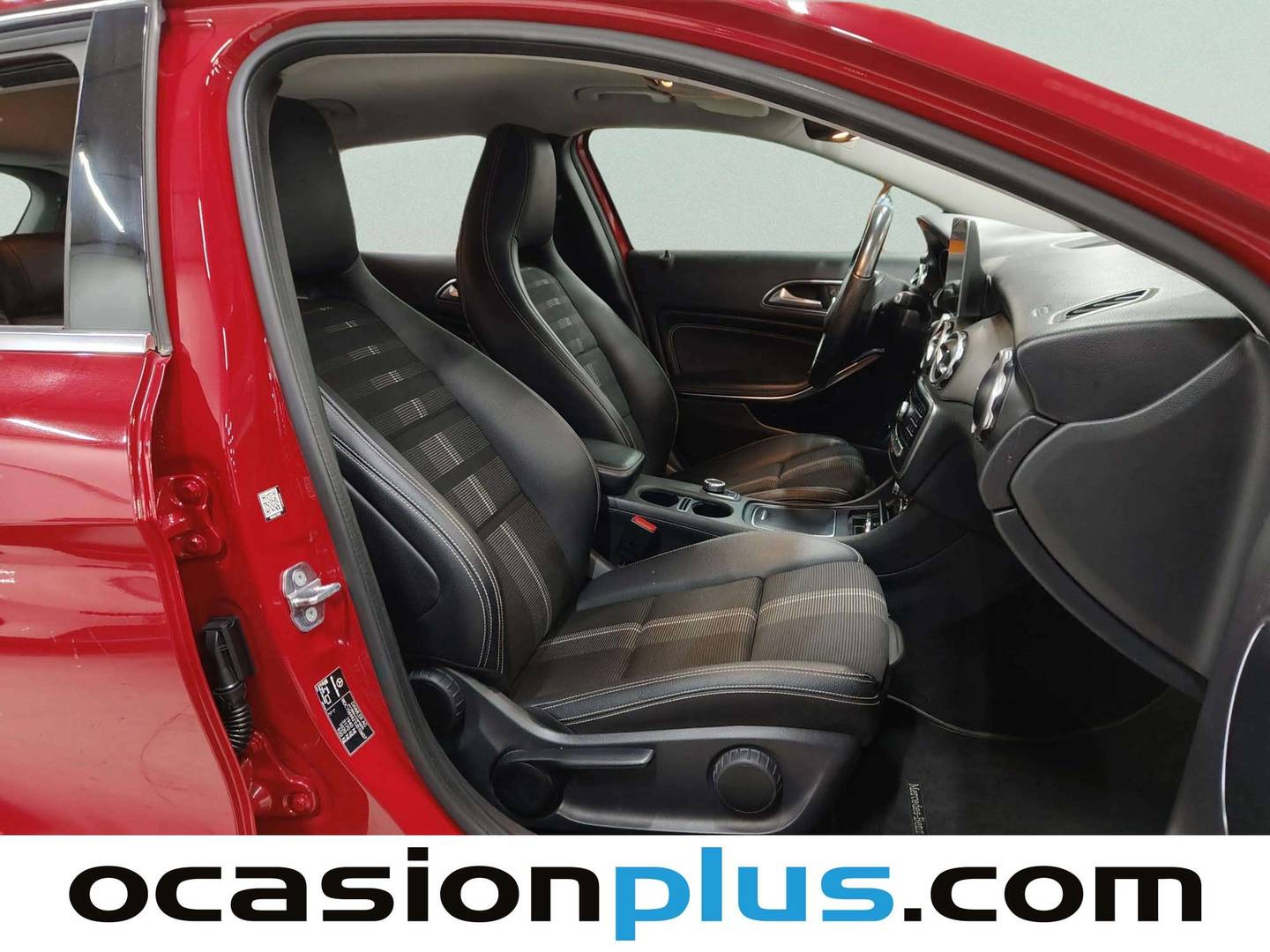 Foto Mercedes GLA Mercedes-Benz GLA GLA 180 (122 CV)