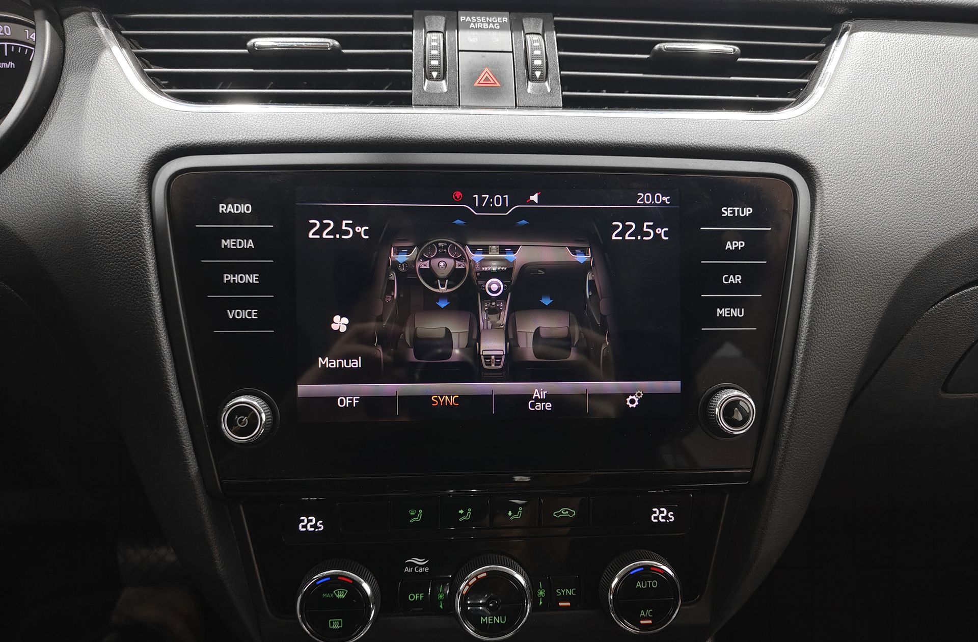 Škoda Octavia Combi Combi 1.5 TSI Ambition DSG - foto 29