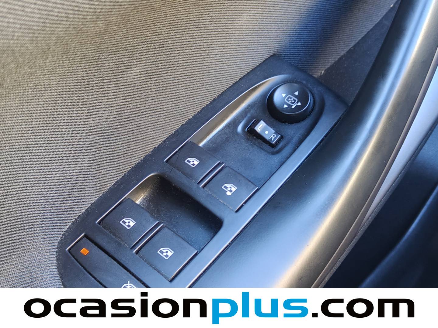 Foto Opel Astra Opel Astra Sports Tourer 1.6 CDTI Selective (110 CV)