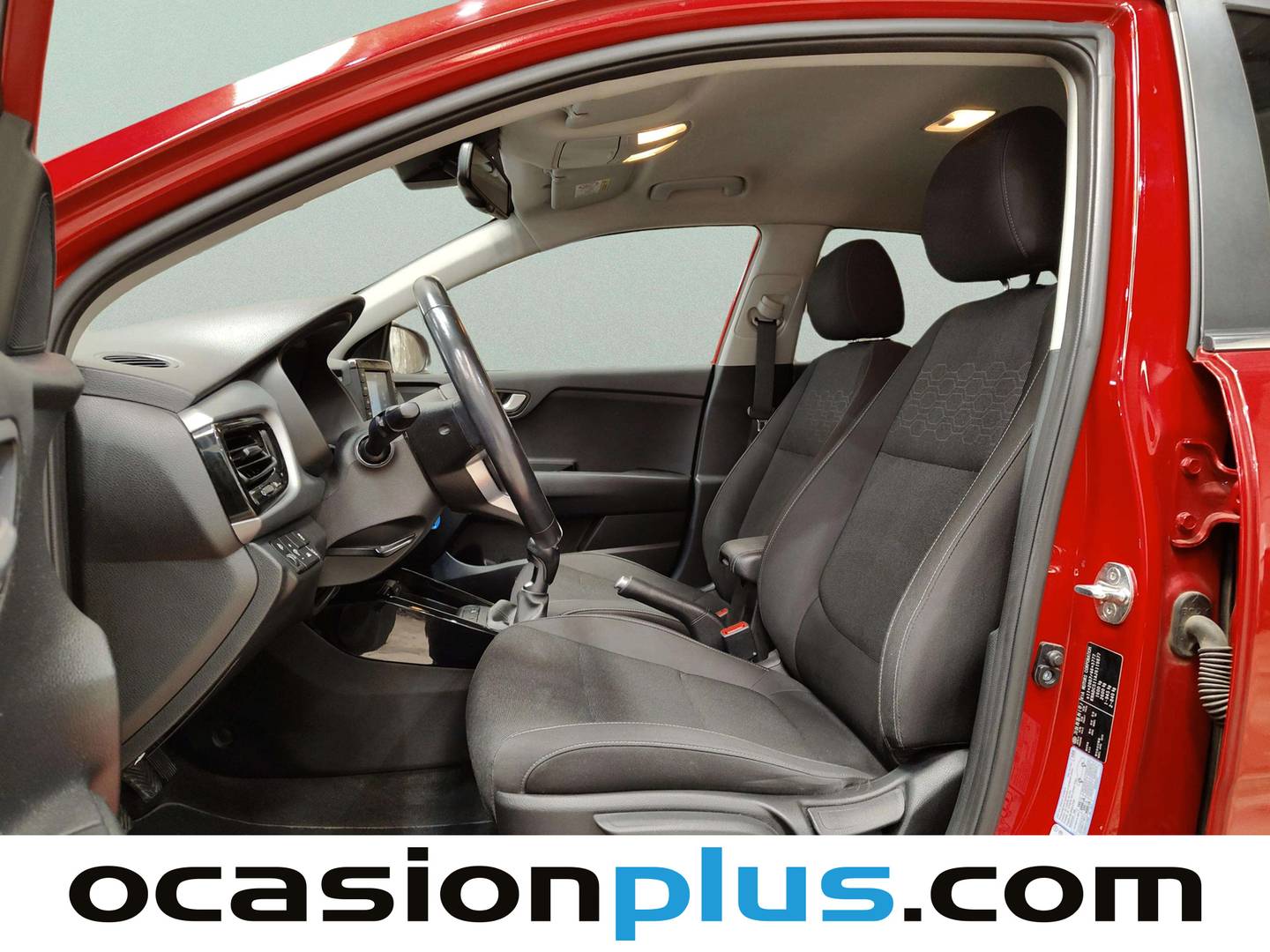 Foto asientos delanteros KIA Rio KIA Rio 1.0 T-GDi Tech (100 CV)