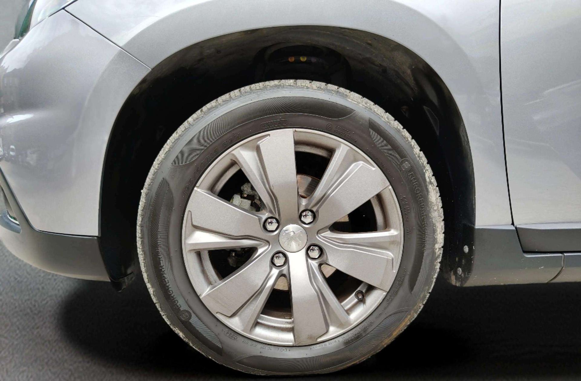 Peugeot 2008 BlueHDi 100 Style - foto 37