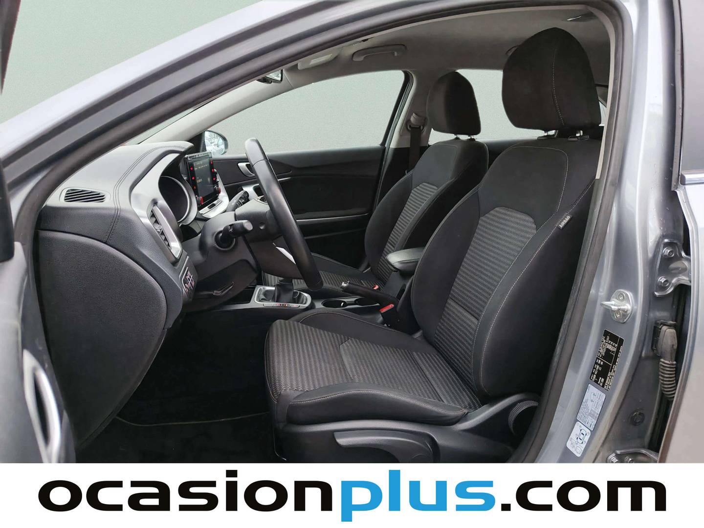 Foto asientos delanteros KIA Ceed Kia Ceed 1.0 T-GDI Drive  (100 CV)