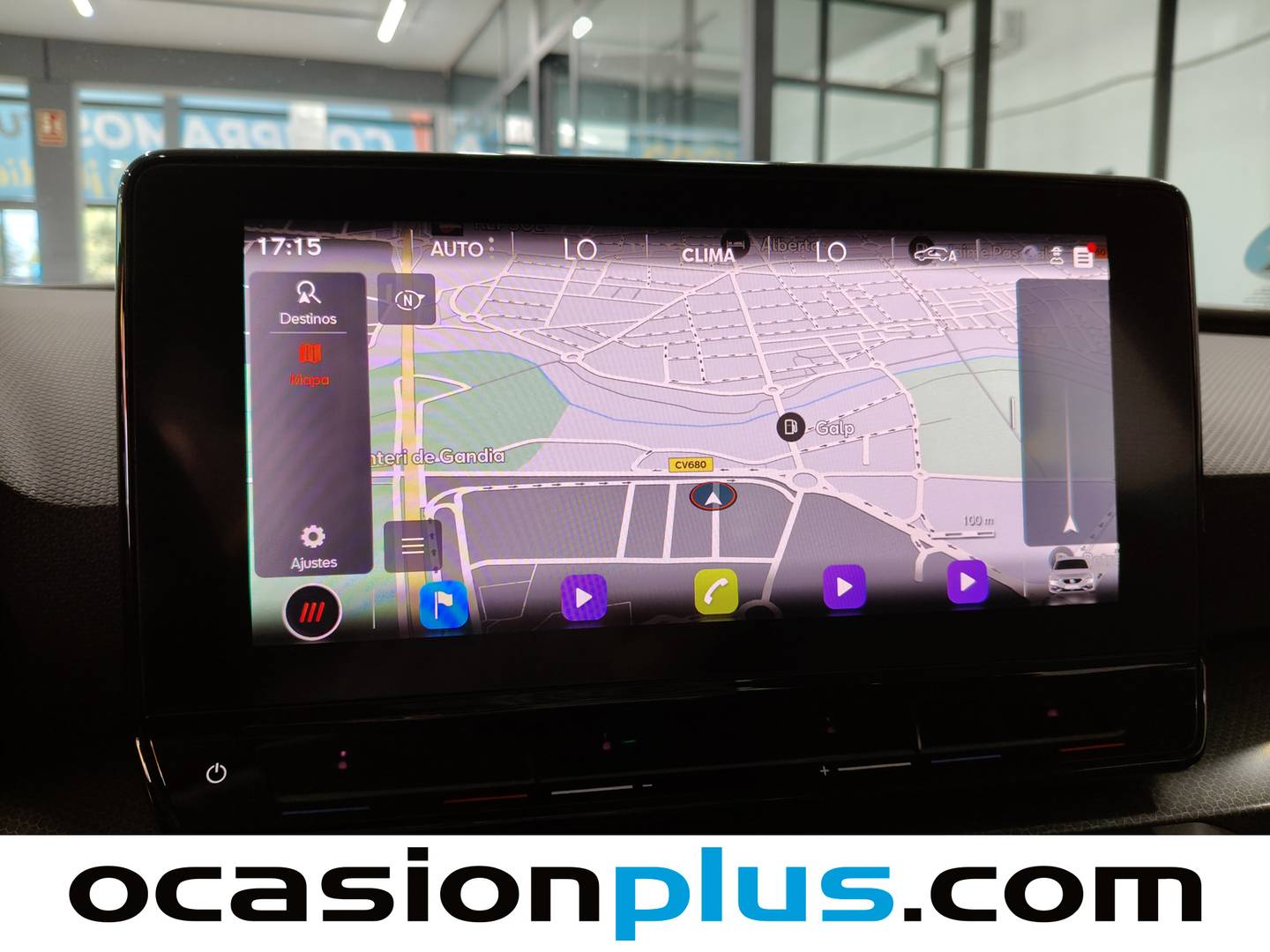 Equipamiento del Seat León Seat León 2.0 TDI S&S Style (115 CV)