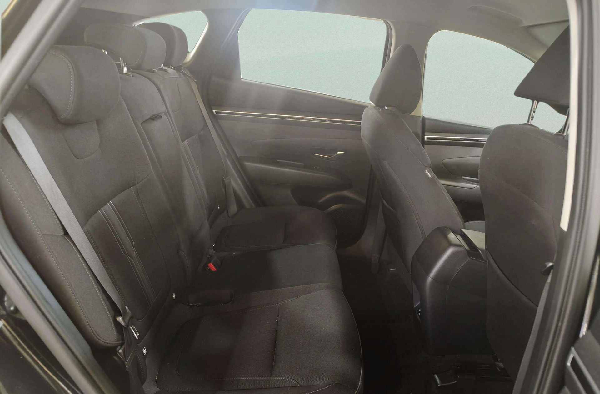Hyundai Tucson 1.6 CRDi Maxx - foto 18