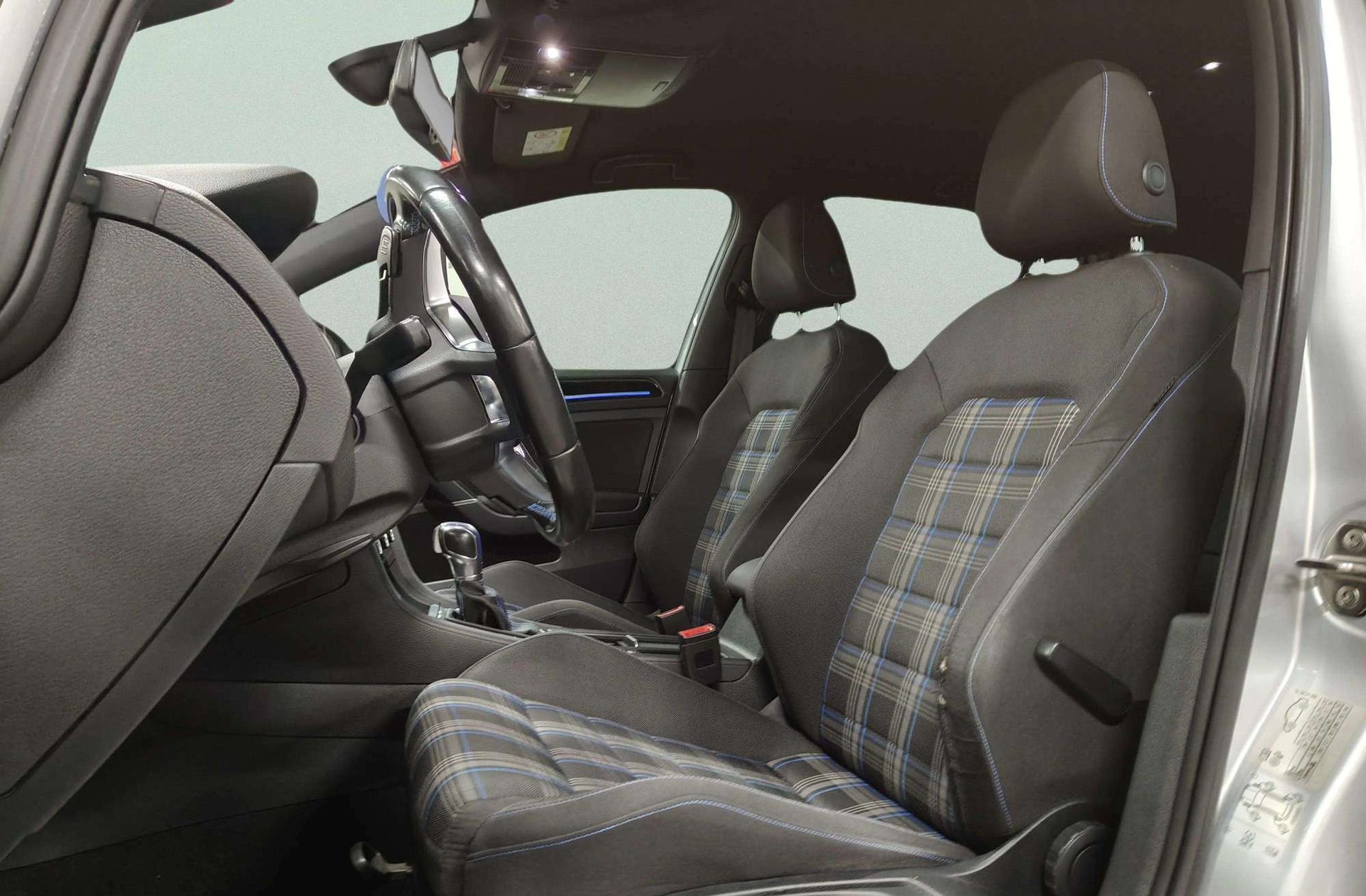 Volkswagen Golf GTE 1.4 TSI DSG - foto 12