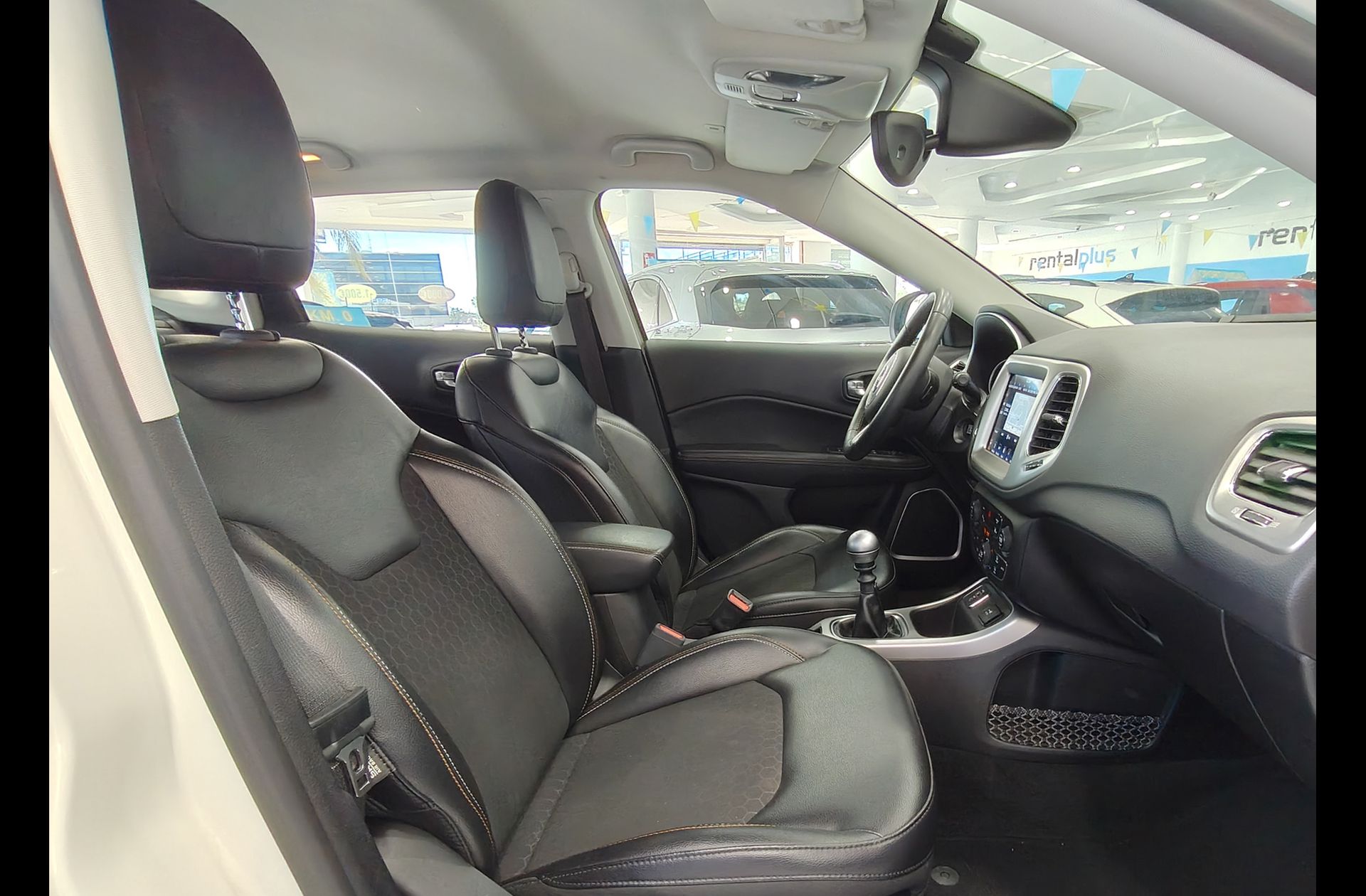 Jeep Compass 1.4 MultiAir Longitude 4x2 - foto 16