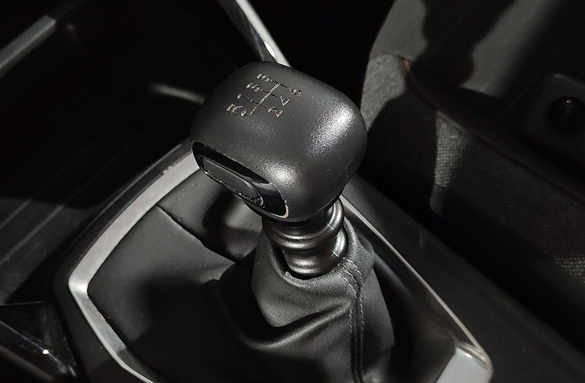 Peugeot 208 PureTech 100 Active Pack - foto 4