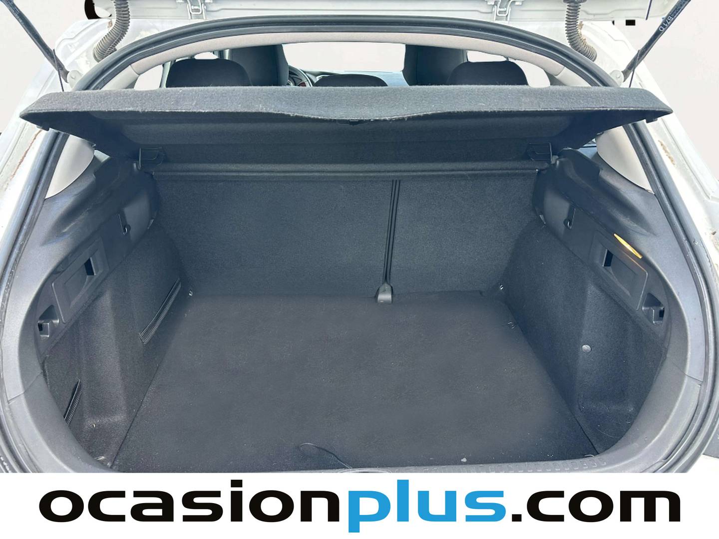 Fotos maletero Citroën C4 Citroen C4 PureTech 110 Live (110 CV)