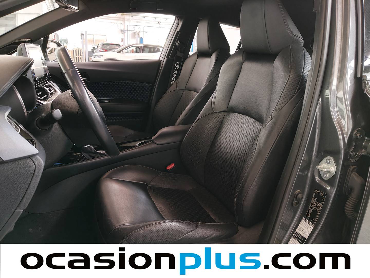 Foto asientos delanteros Toyota C-HR Toyota C-HR 180H Advance Luxury (184 CV)
