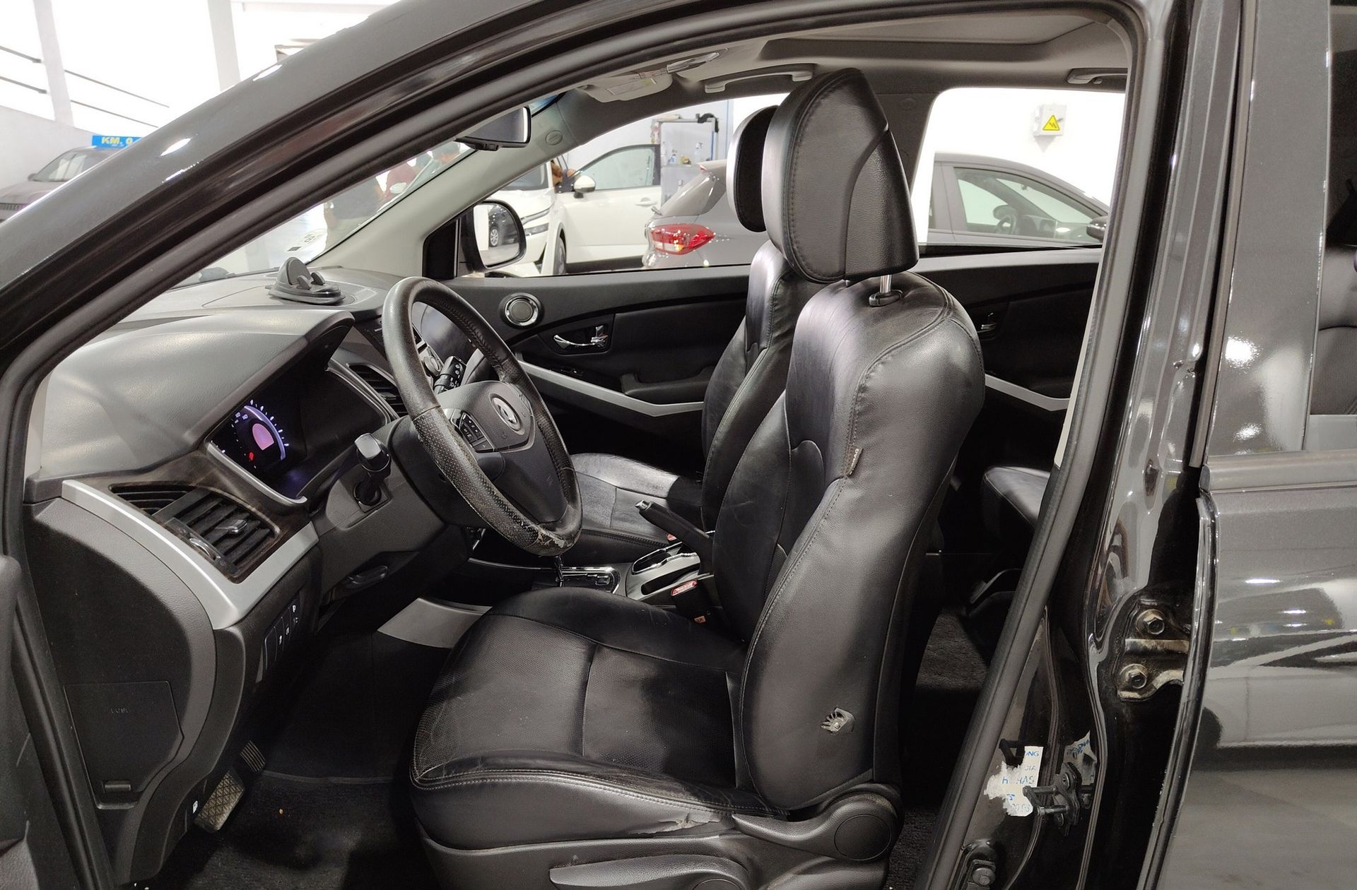 SsangYong Korando D20T Limited 4x2 - foto 10