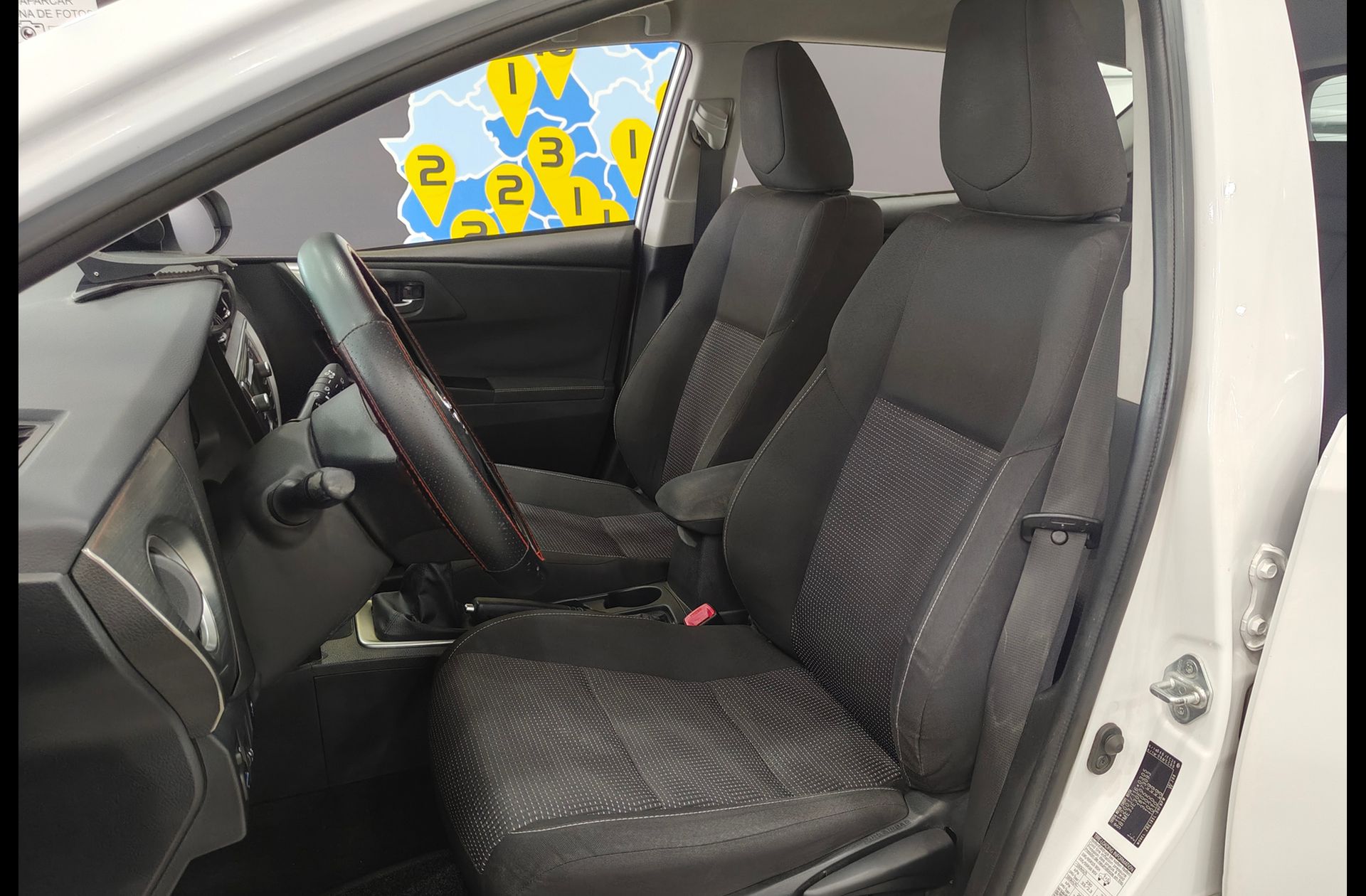 Toyota Auris 130 Active - foto 7