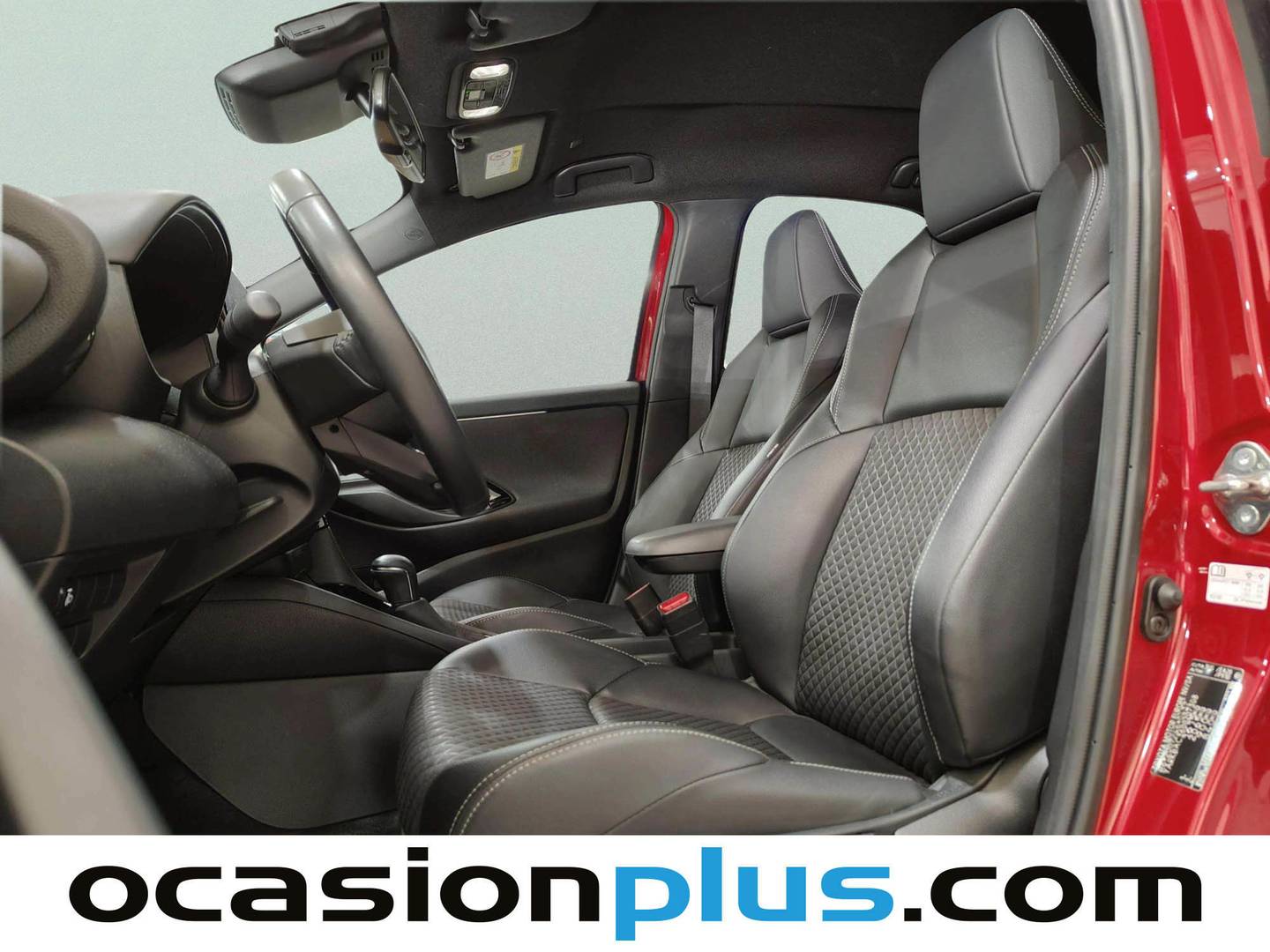 Foto asientos delanteros Toyota Yaris Toyota Yaris 1.5 120H Style Plus (116 CV)