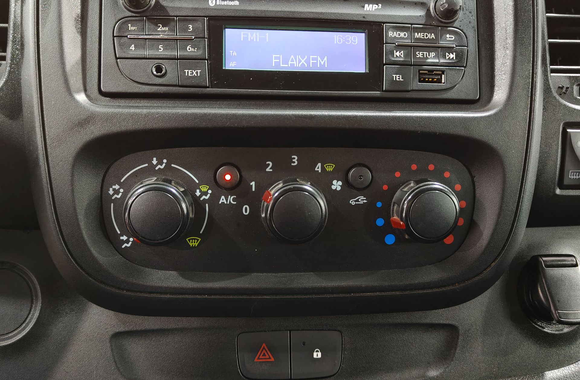 Renault Trafic Combi 9 Energy dCi 9 plazas - foto 26
