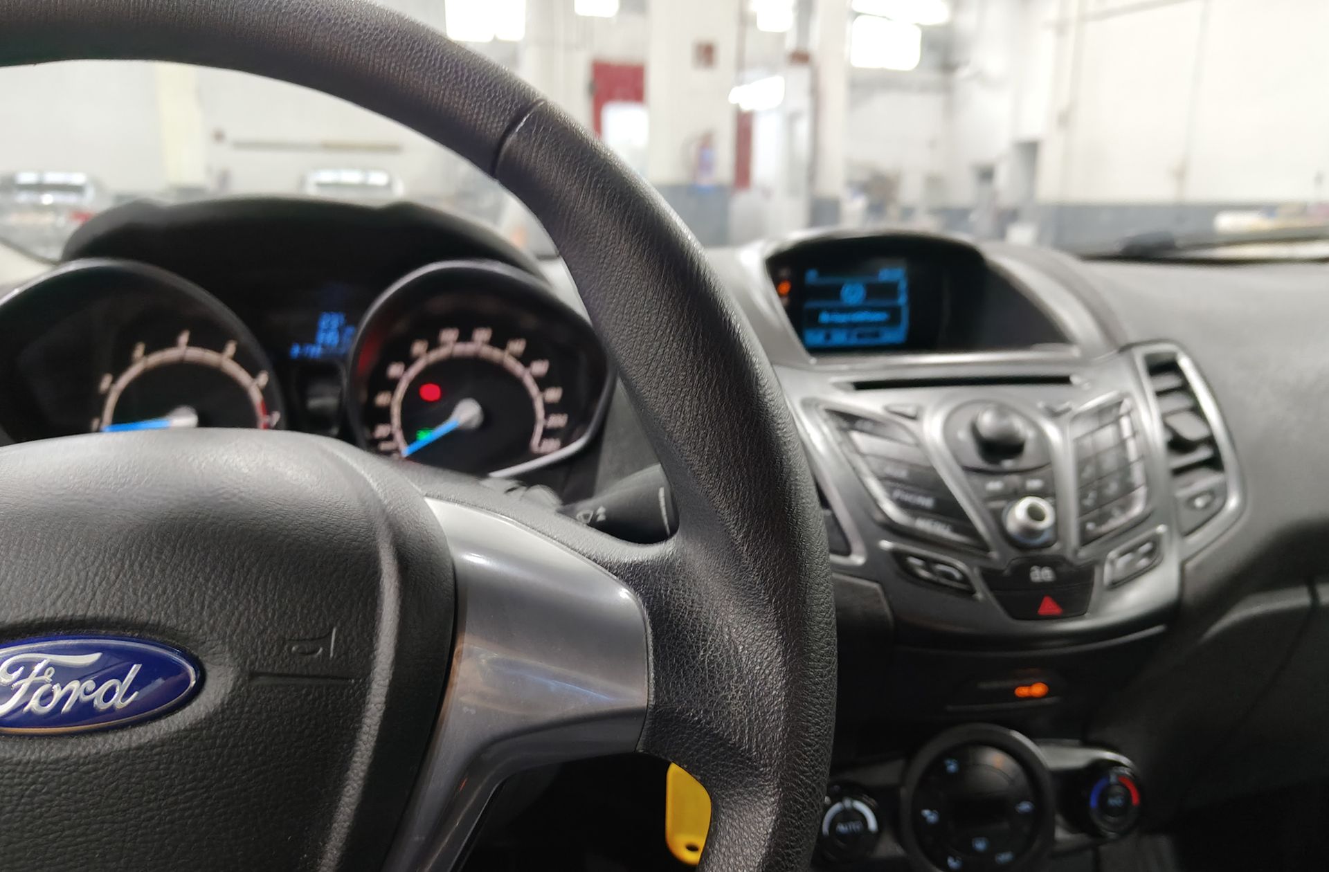 Ford Fiesta 1.0 EcoBoost Trend - foto 21