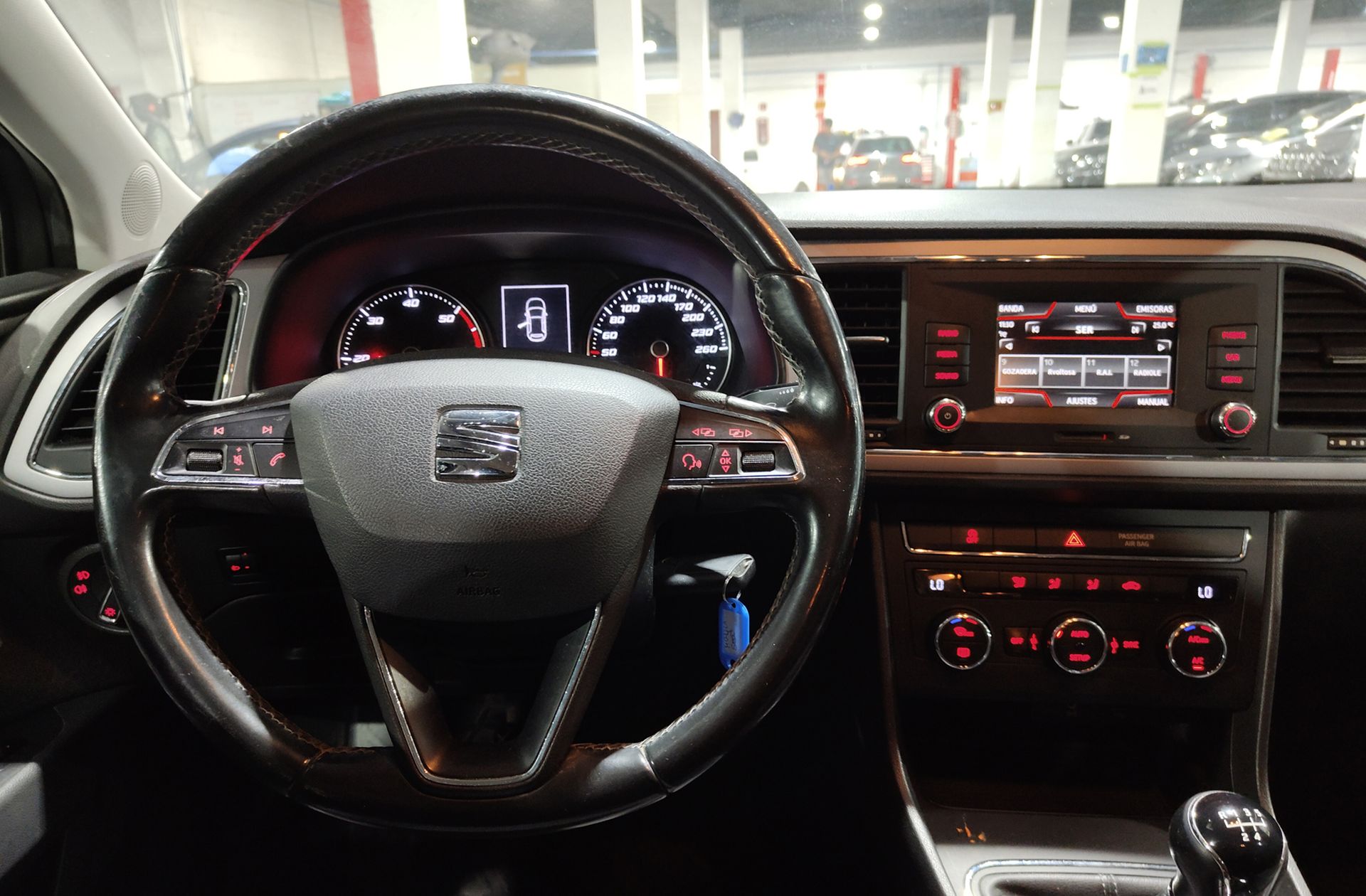 SEAT León ST 1.6 TDI Style - foto 17