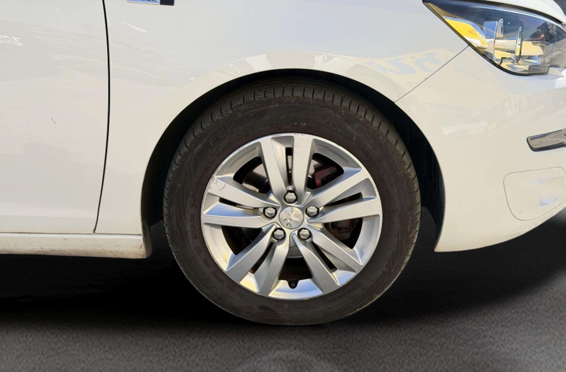Peugeot 308 PureTech 130 Style - foto 30