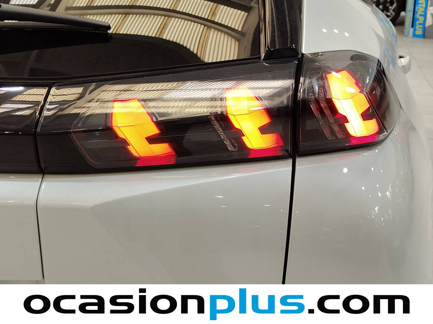 Paquetes del Peugeot 2008 Peugeot 2008 PureTech 130 S&S Allure Pack (130 CV)