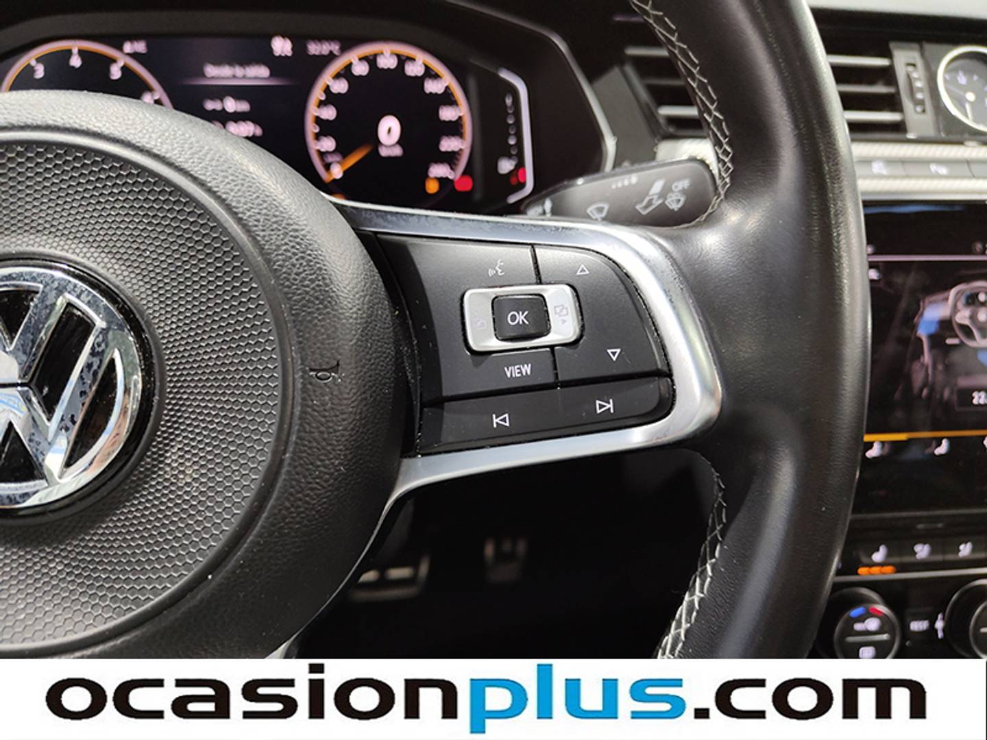 Foto Volkswagen Arteon Volkswagen Arteon R-Line 2.0 TSI (190 CV) DSG