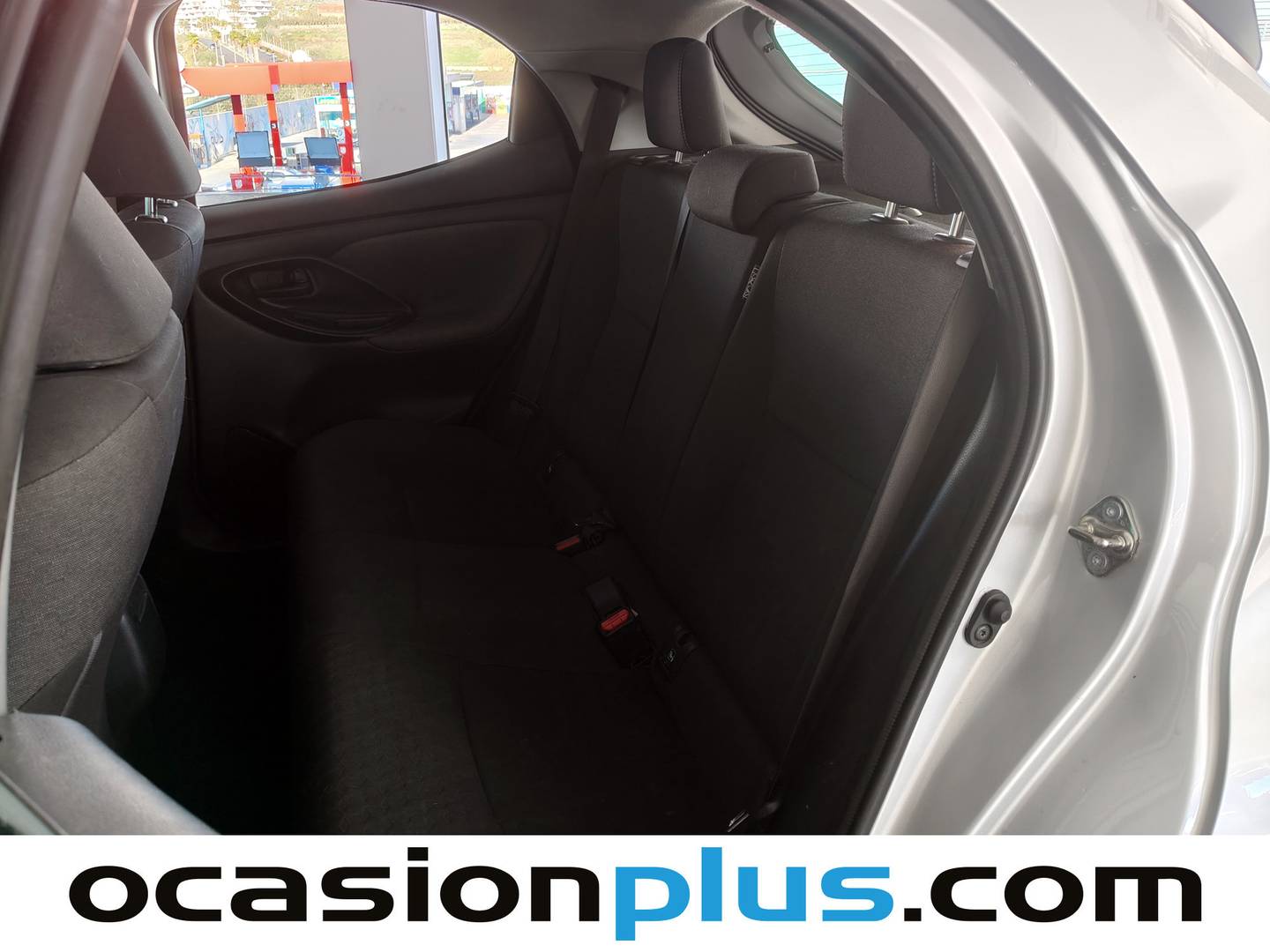 Foto Toyota Yaris Toyota Yaris 120H Business Plus (116 CV)