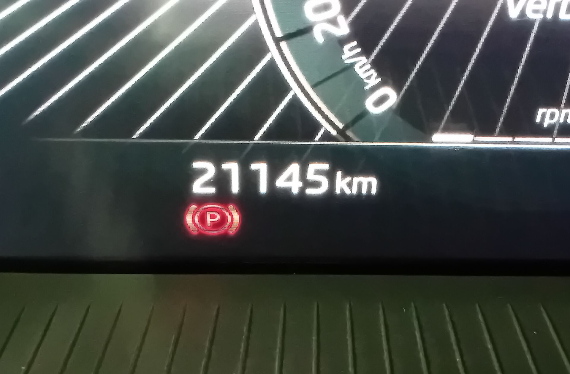Škoda Karoq 2.0 TDI Selection - foto 9