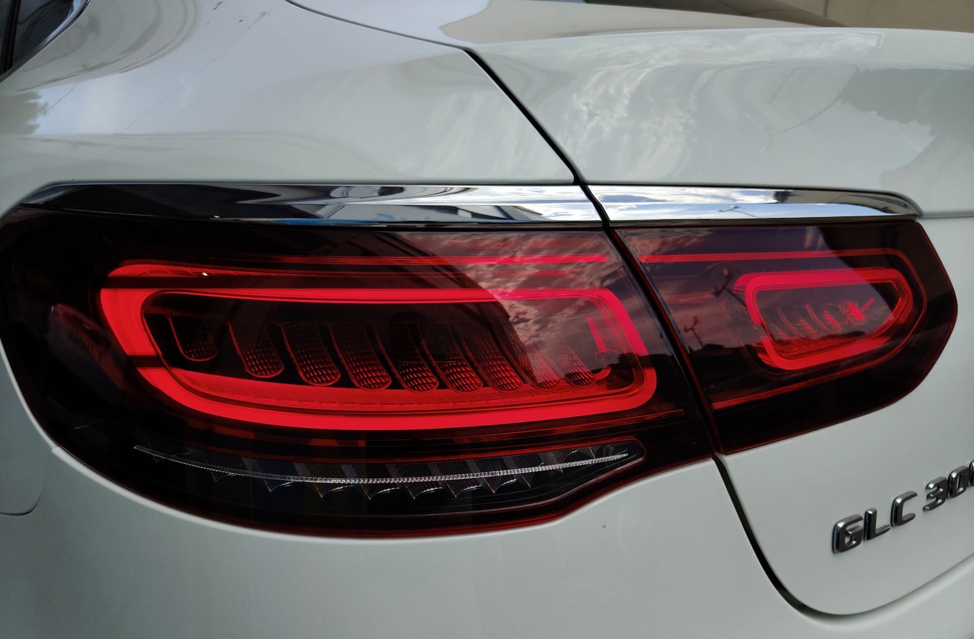 Mercedes-Benz GLC 300 e 4Matic Pack AMG - foto 18