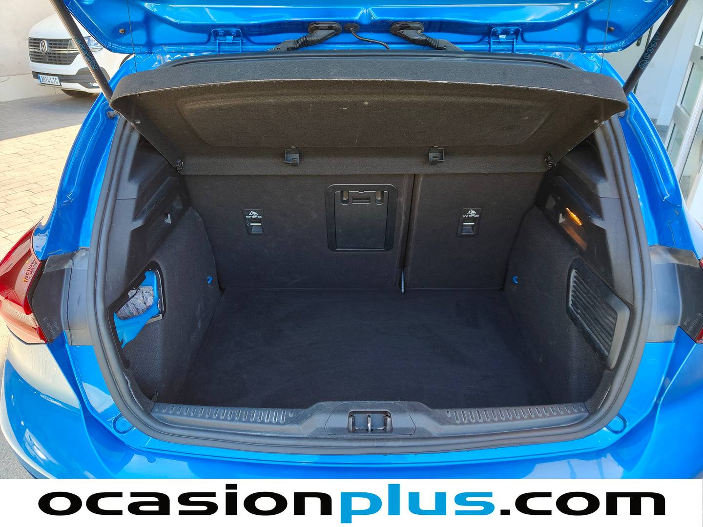Fotos maletero Ford Focus Ford Focus 1.0 Ecoboost MHEV ST-Line (125 CV)