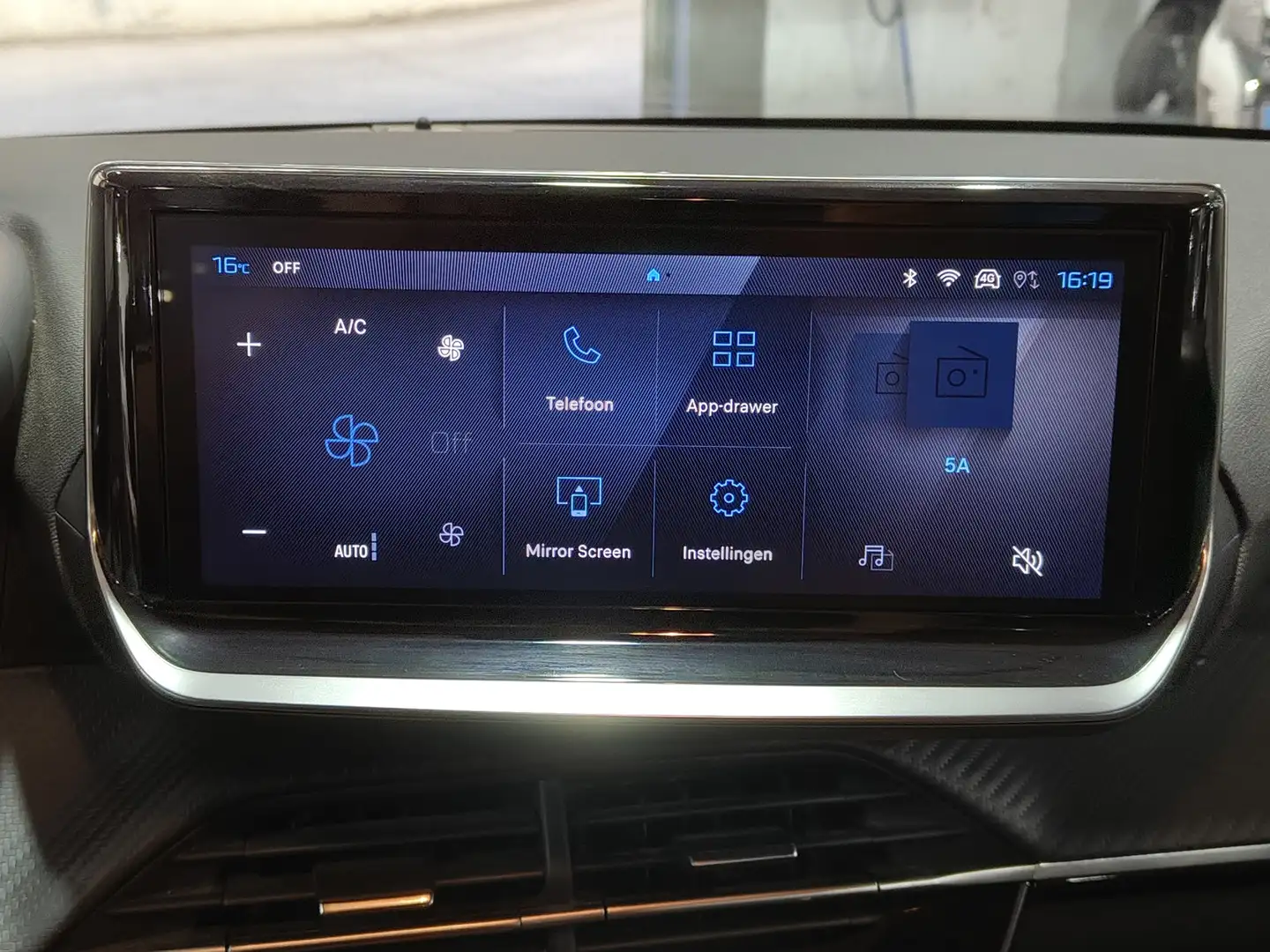 Foto Peugeot 208 Peugeot 208 PureTech 100 Allure (100 CV)