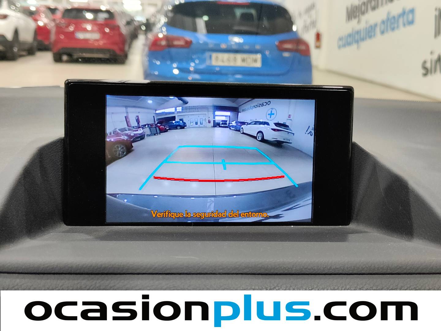 Equipamiento del Lexus CT Lexus CT CT 200h Business (136 CV)