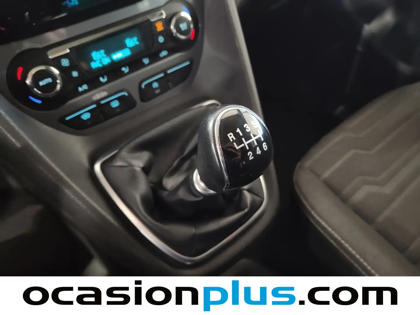 Foto Ford Tourneo Connect Ford Tourneo Connect 1.5 TDCI Titanium (120 CV)