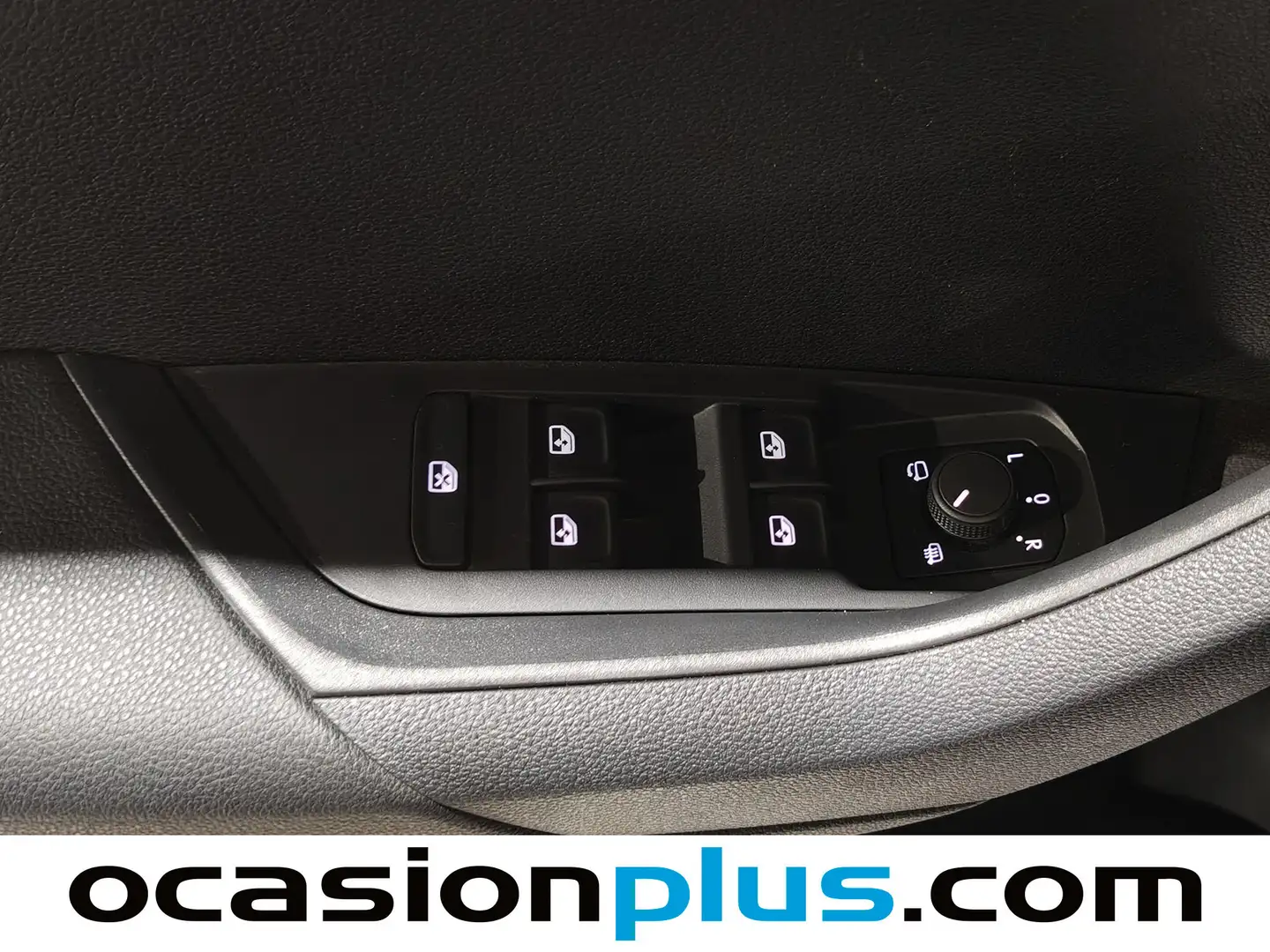 Foto Skoda Karoq Skoda Karoq 1.5 TSI ACT Selection (150 CV)